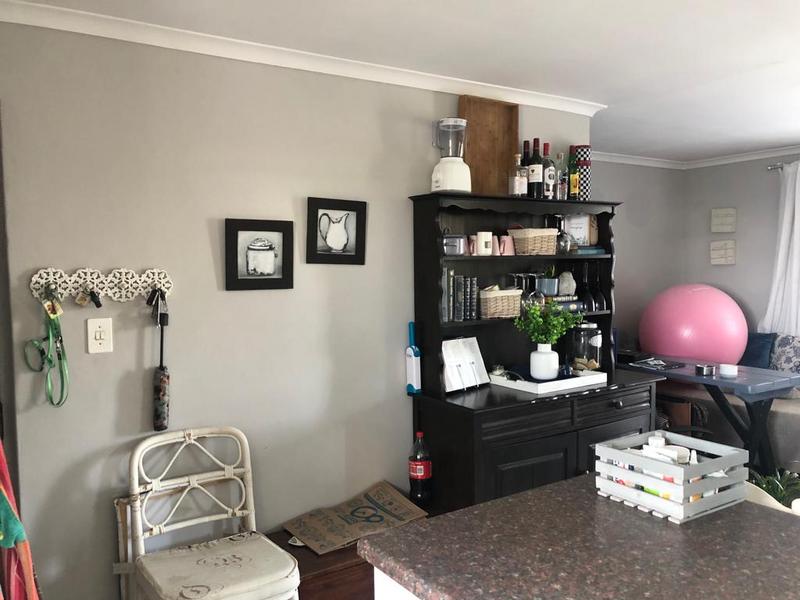 To Let 2 Bedroom Property for Rent in Vredekloof East Western Cape